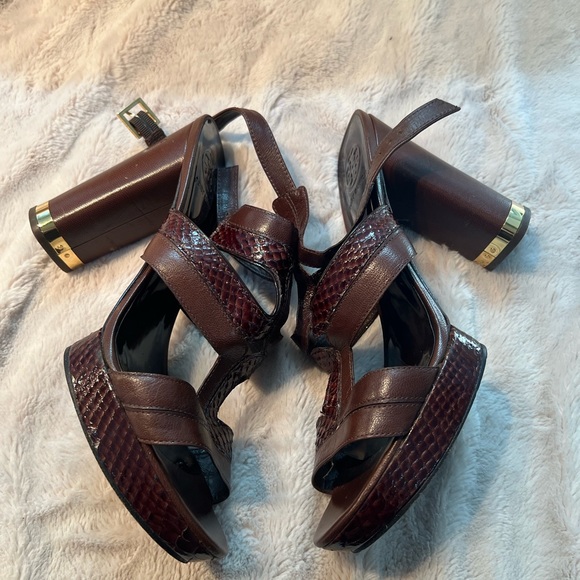 Tory Burch Boho Deidre Strappy Block Heels Sandals - Picture 8 of 8